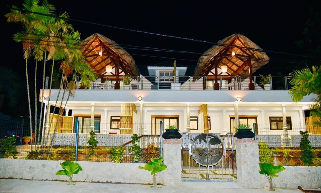 Sea Splash Self Catering And La Petite Maison Grand Anse (Praslin) Exterior foto