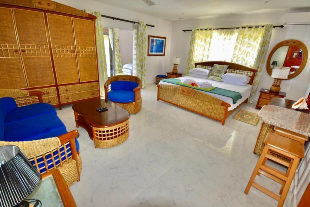 Sea Splash Self Catering And La Petite Maison Grand Anse (Praslin) Exterior foto