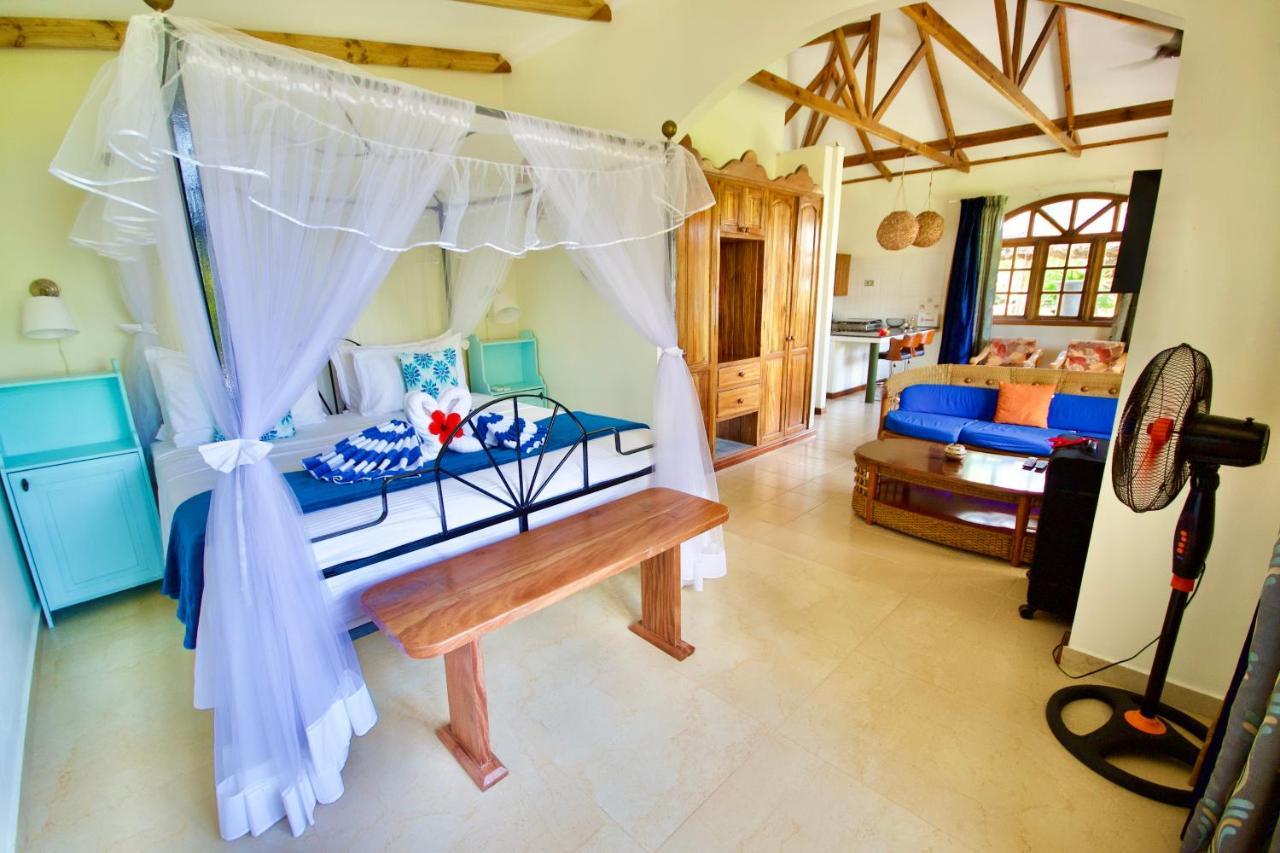Sea Splash Self Catering And La Petite Maison Grand Anse (Praslin) Exterior foto