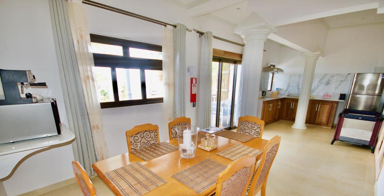 Sea Splash Self Catering And La Petite Maison Grand Anse (Praslin) Exterior foto