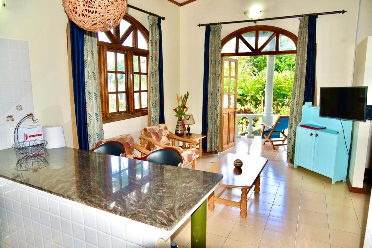Sea Splash Self Catering And La Petite Maison Grand Anse (Praslin) Exterior foto